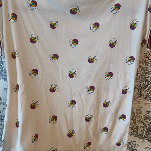 Unique Pattern Top - Picture 4 of 4